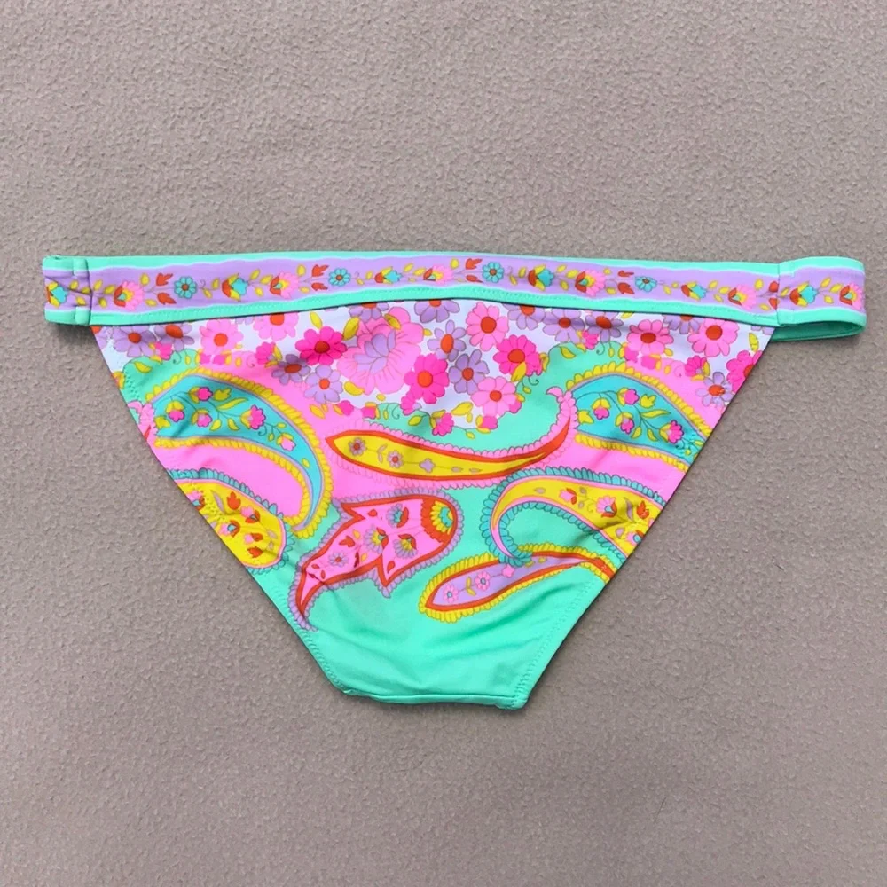 Victoria Secret flower print bikini - Picture 6 of 7